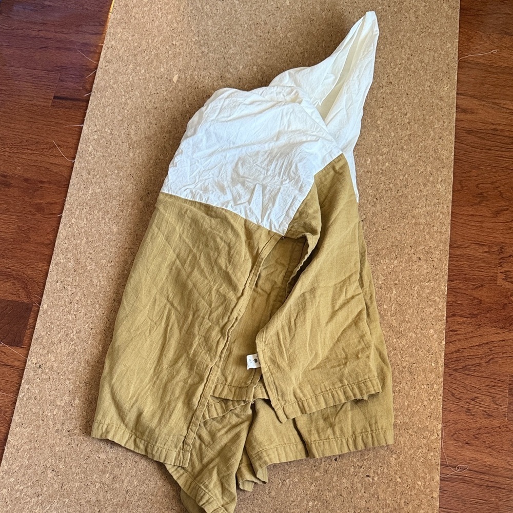 Kate Quinn Cotton Crib Skirt Baby Nursery Bedding Neutral Tan EUC